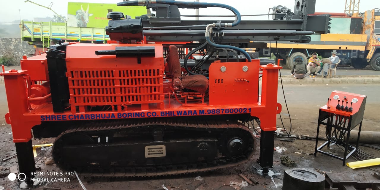 Crawler Mounted DTH Drilling Rig photo 2